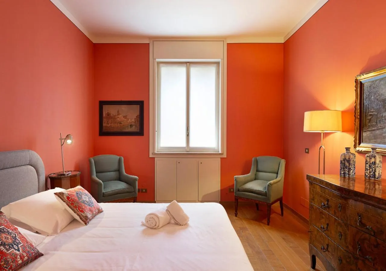 Appartement Favoloso Appartamento A Pochi Minuti Dal Duomo Milaan Italië